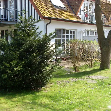 아파트 Muehlenstr Prerow, Ruhig, Zentral, Mit Terrasse