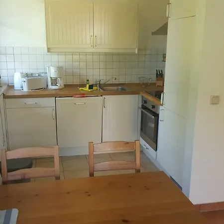 아파트 Muehlenstr Prerow, Ruhig, Zentral, Mit Terrasse